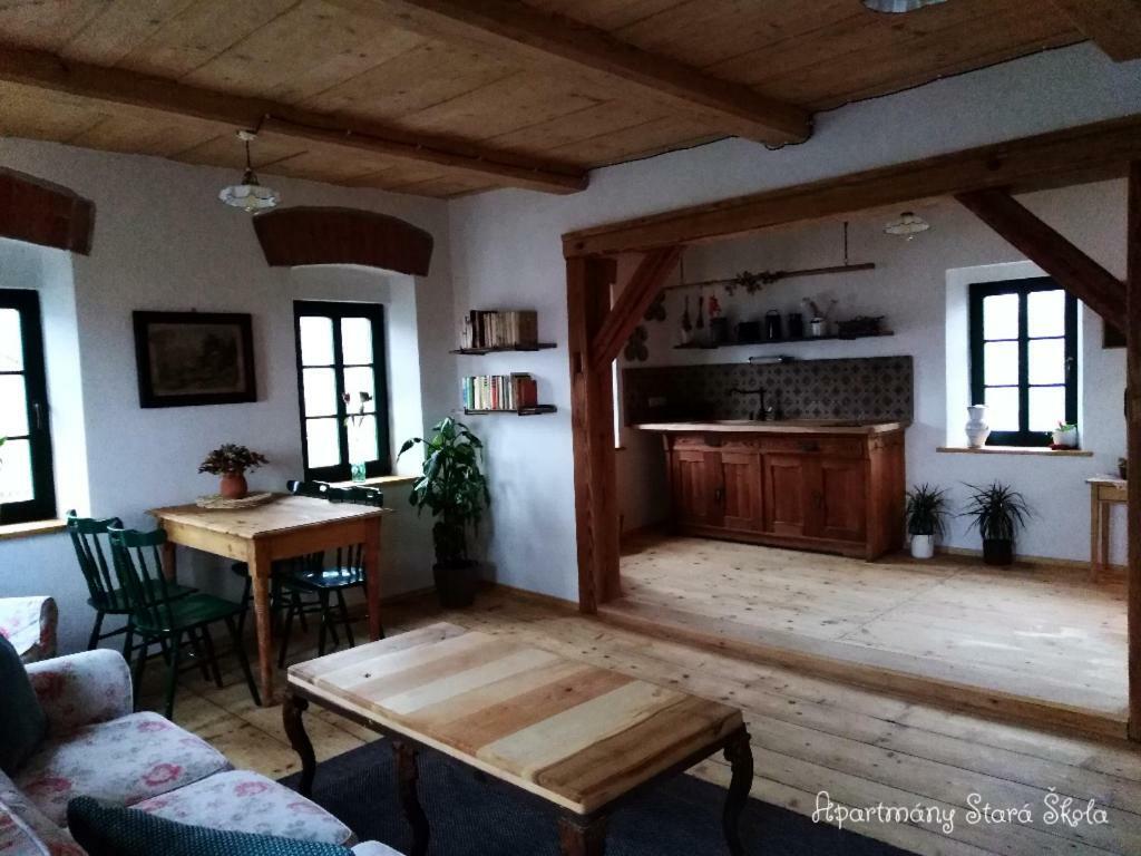 Apartmany Stara Skola Krásná Lípa Dış mekan fotoğraf