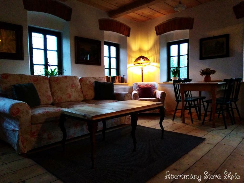 Apartmany Stara Skola Krásná Lípa Dış mekan fotoğraf
